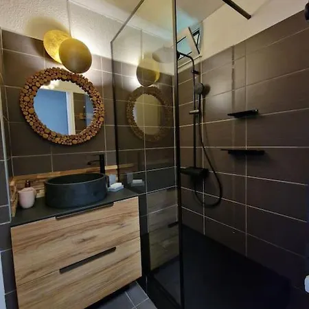 Beau Studio, Moderne, Au Calme Avec Piscine Et Parking Privé Dans Résidence Arborée Appartamento