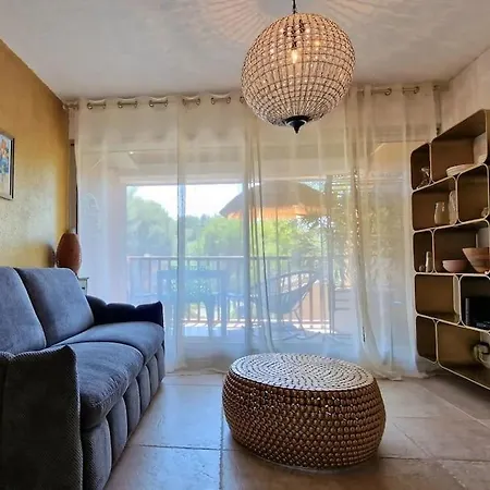 Appartamento Beau Studio, Moderne, Au Calme Avec Piscine Et Parking Privé Dans Résidence Arborée Sanary-sur-Mer